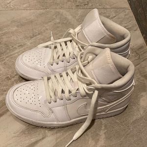 Air Jordan 1 Triple White Patent Leather